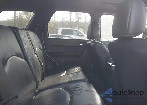 2008 Mercury Mariner Premier z USA, uszkodzony, nr VIN 4M2CU97168KJ46045